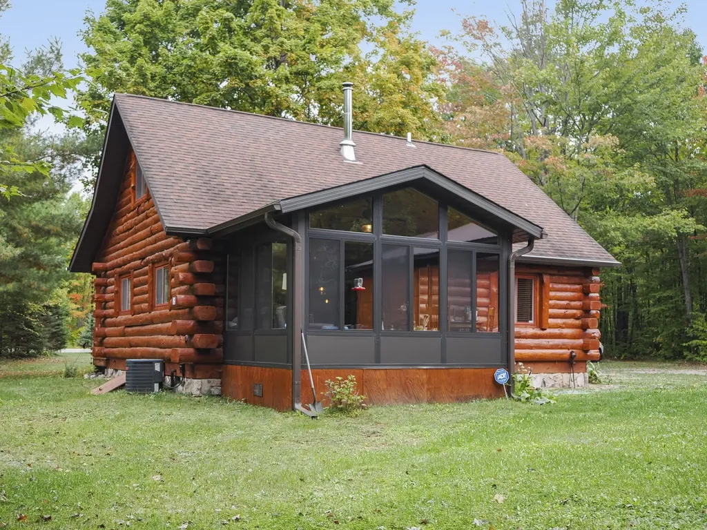 9098 Sunset Trail, NE Blue Lake Township MI 49659