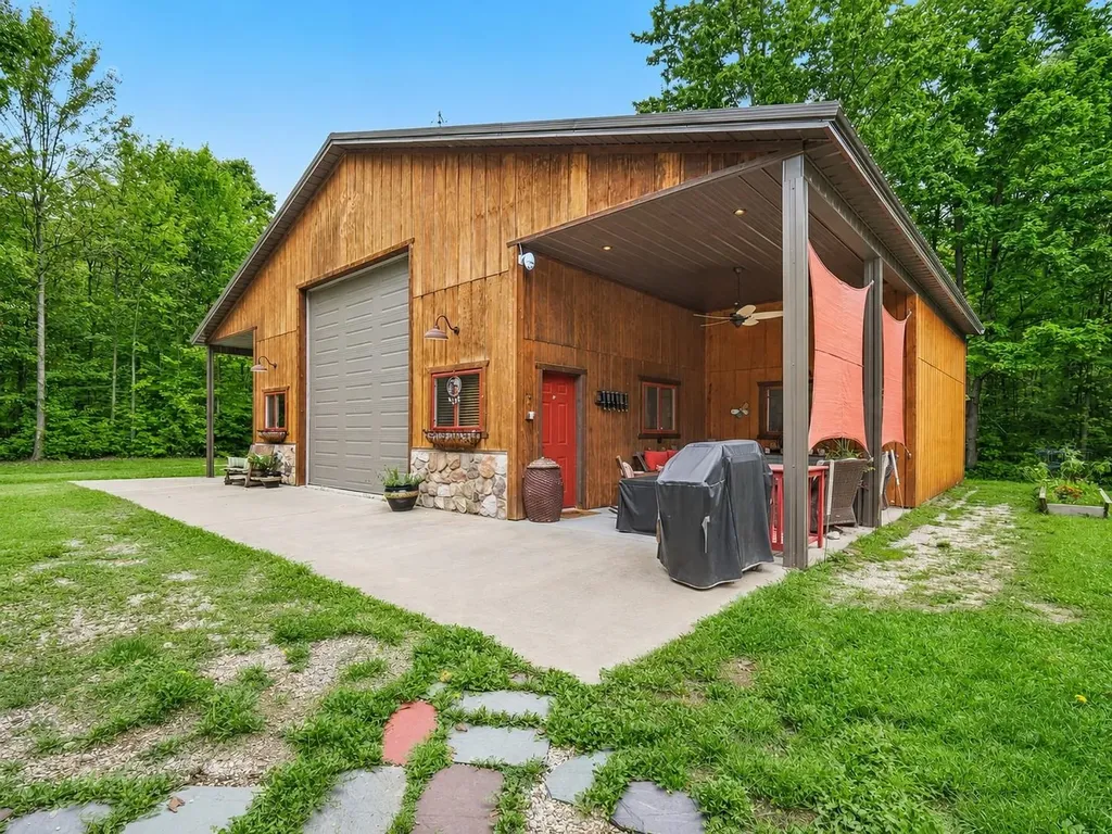9098 Sunset Trail, NE Blue Lake Township MI 49659