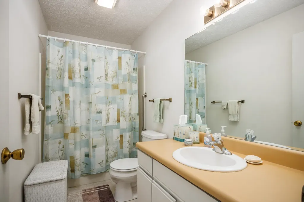 11255 E Fort Road Bingham Township MI 49682