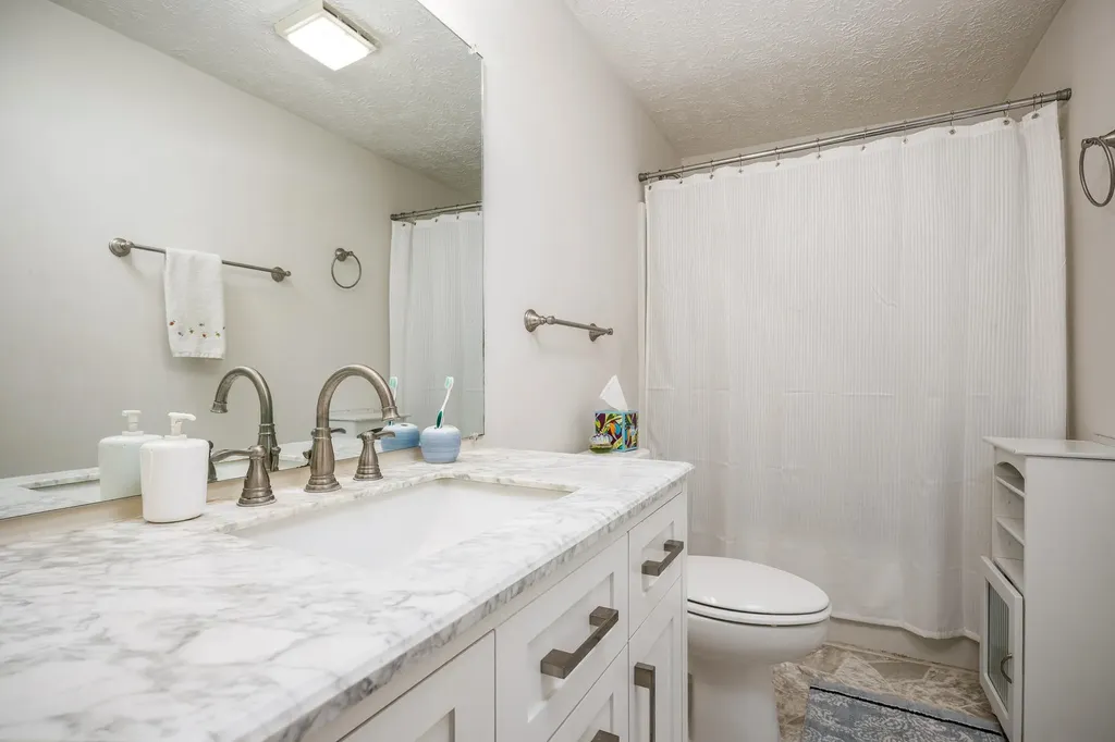 11255 E Fort Road Bingham Township MI 49682