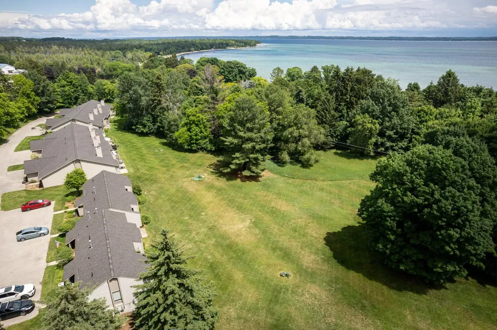 11255 E Fort Road Bingham Township MI 49682