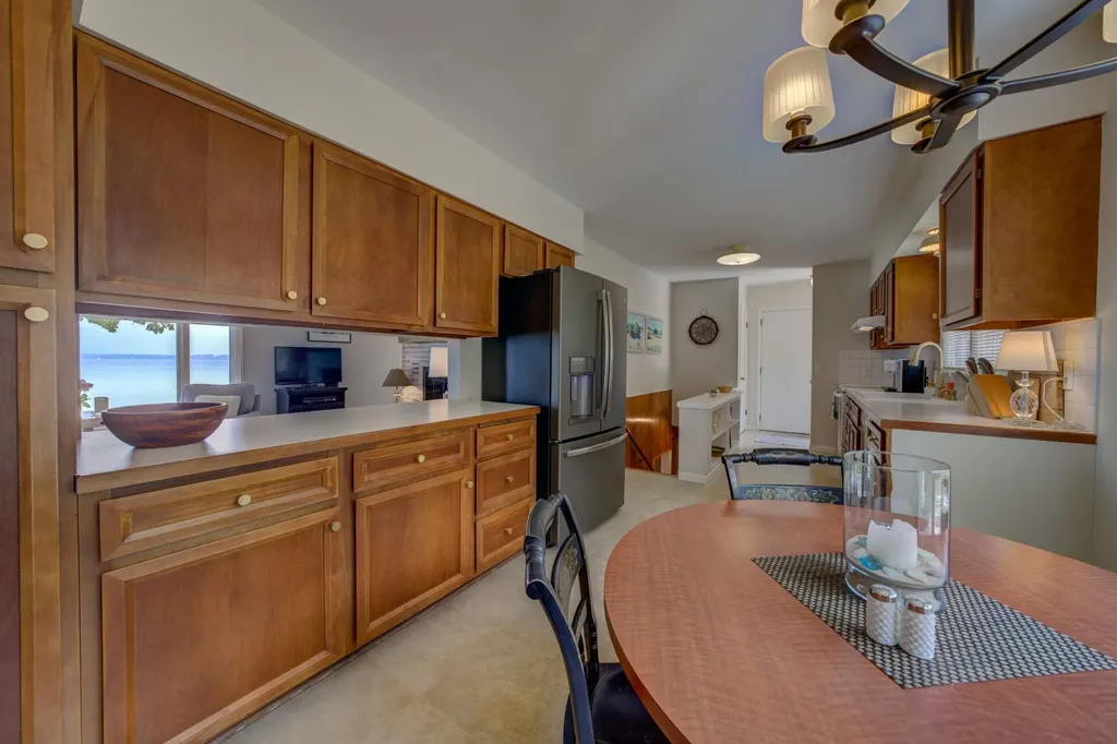 11711 S West Bay Shore Drive Elmwood Charter Township MI 49684
