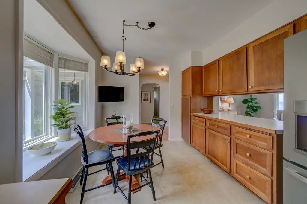 11711 S West Bay Shore Drive Elmwood Charter Township MI 49684