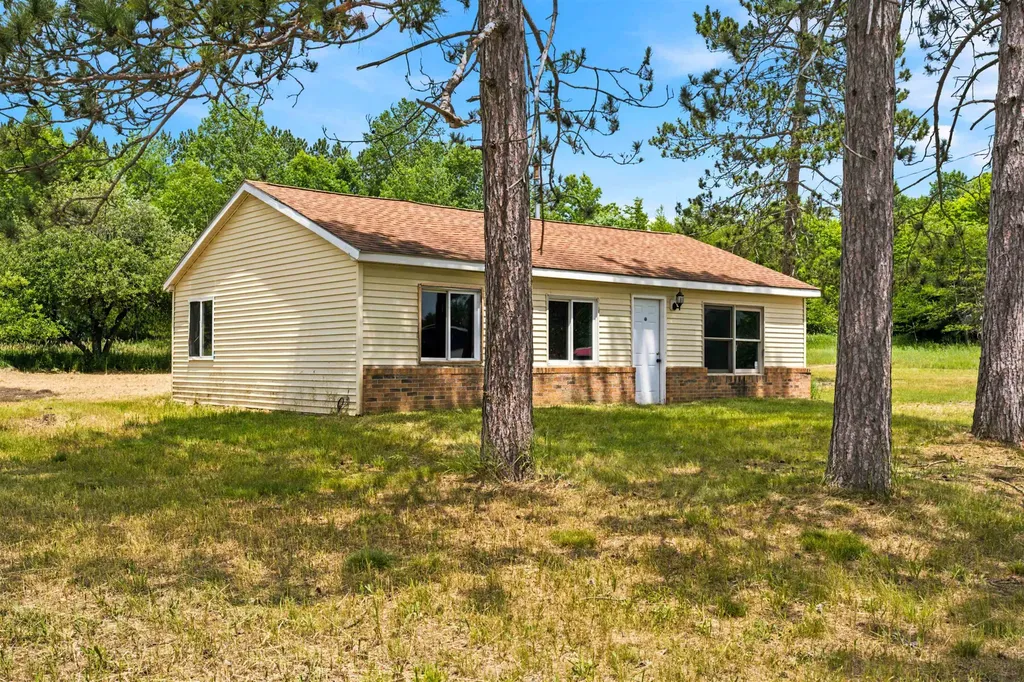 2655 E County Line Road Paradise Township MI 49649