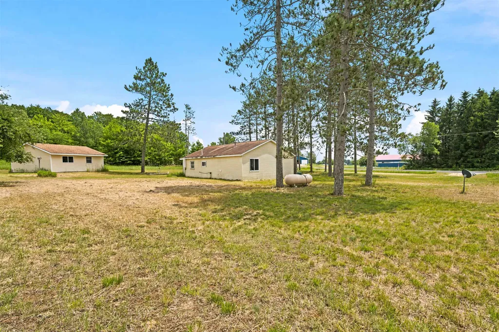 2655 E County Line Road Paradise Township MI 49649