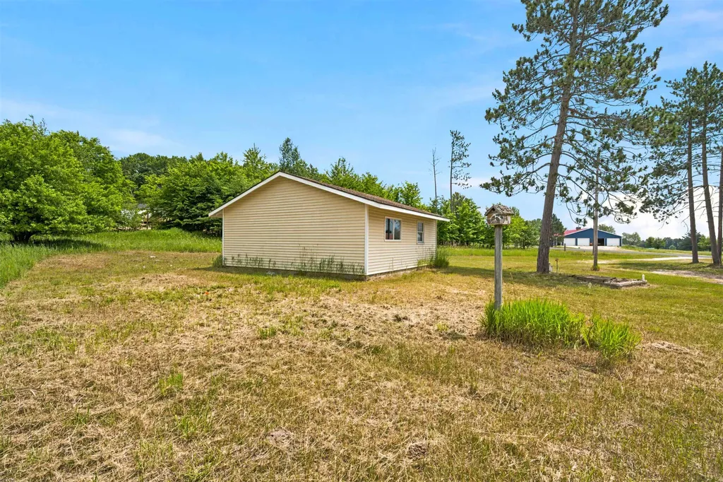2655 E County Line Road Paradise Township MI 49649