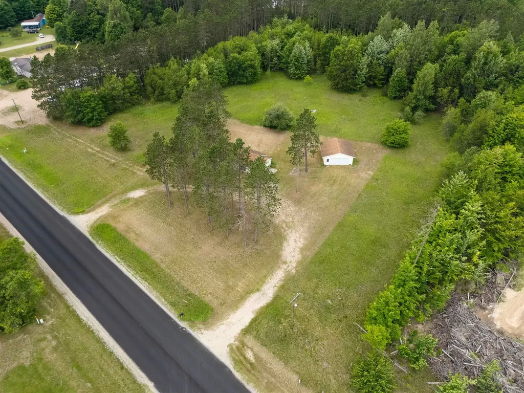 2655 E County Line Road Paradise Township MI 49649