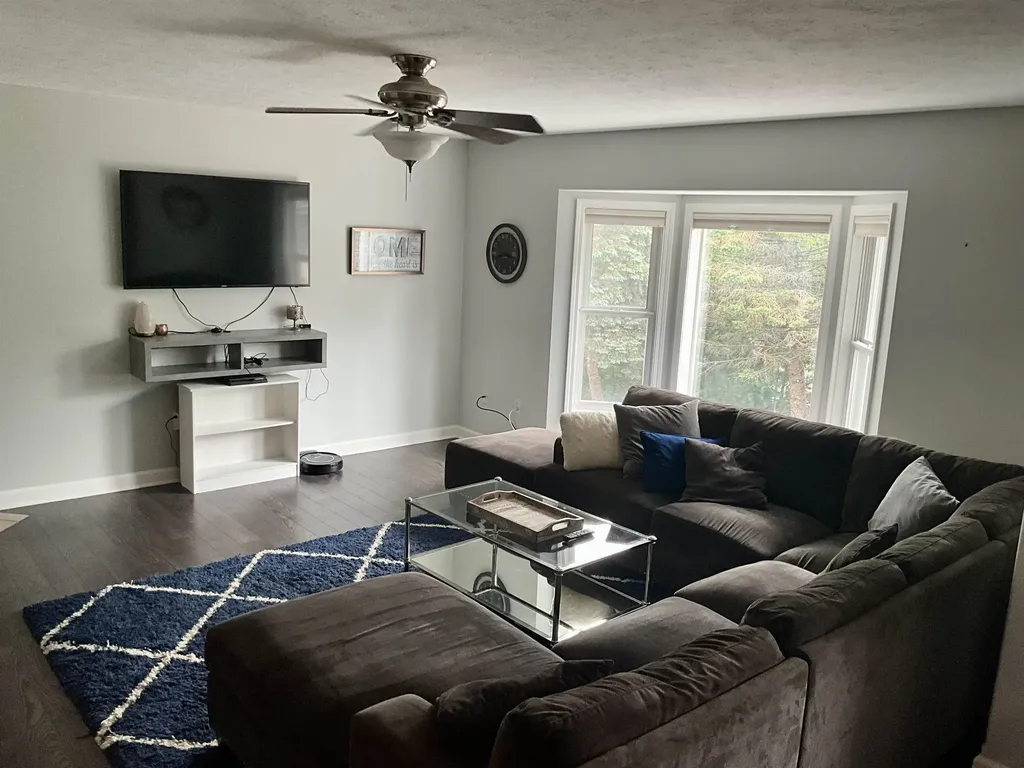 4003 Robin Hood Lane East Bay Township MI 49686