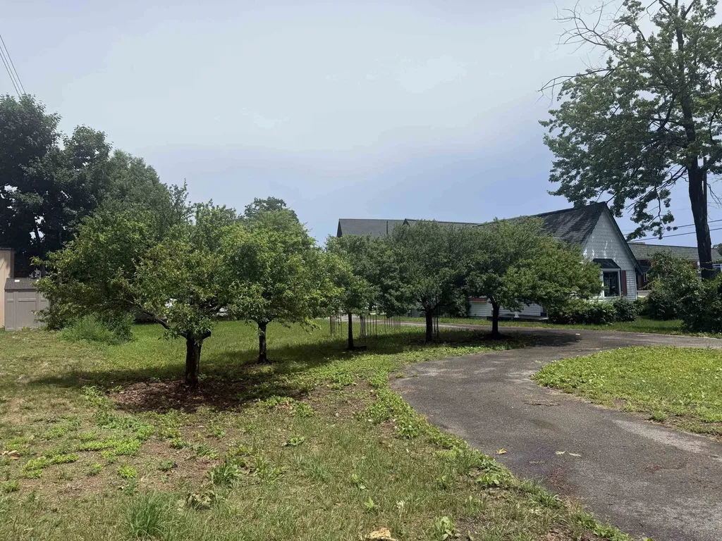 2816 Sunnyside Drive Cadillac City MI 49601