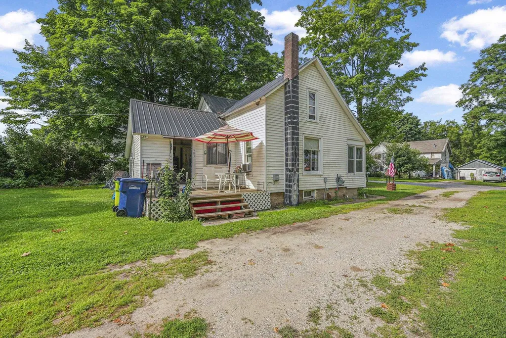 1583 State Street Blair Township MI 49637