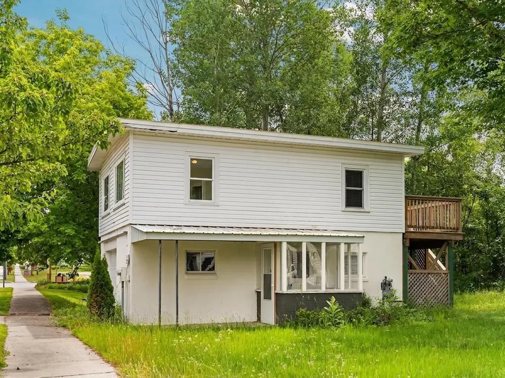 309 W Main Street Paradise Township MI 49649
