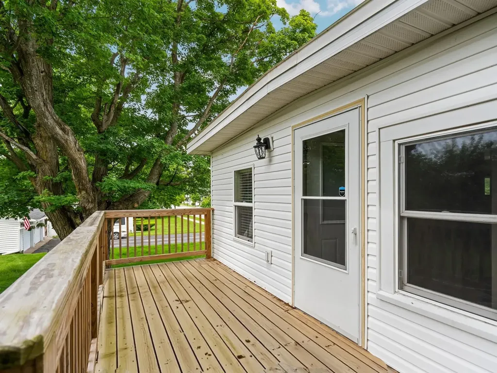 309 W Main Street Paradise Township MI 49649