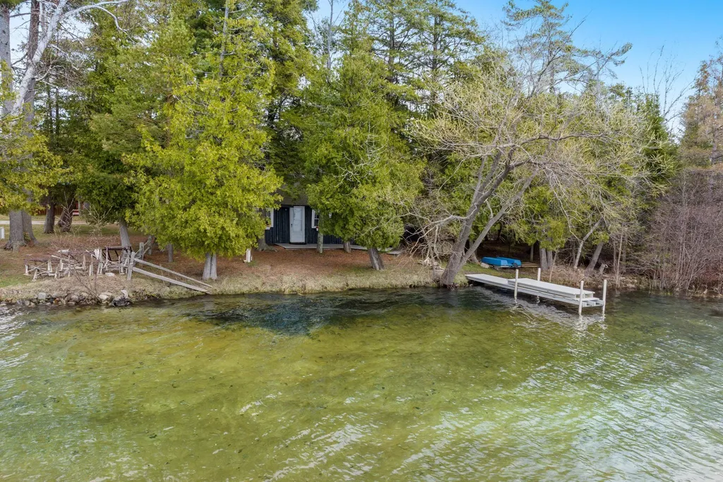 6386 Tricks Way Elk Rapids Township MI 49648