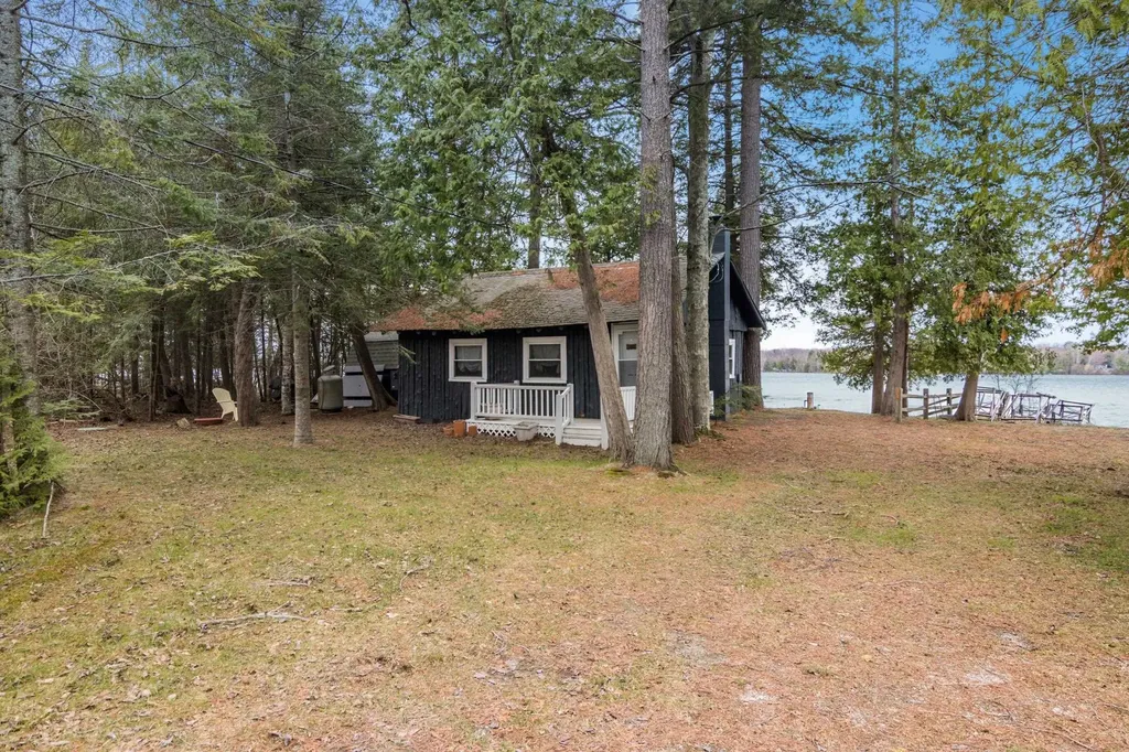 6386 Tricks Way Elk Rapids Township MI 49648