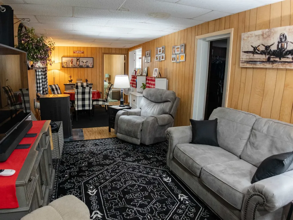 1111 Taxiway Ida Reeder Township MI 49651