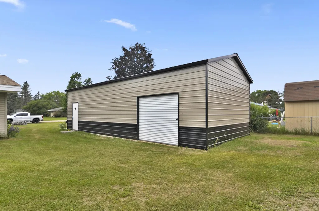 18116 205th Avenue Green Charter Township MI 49307