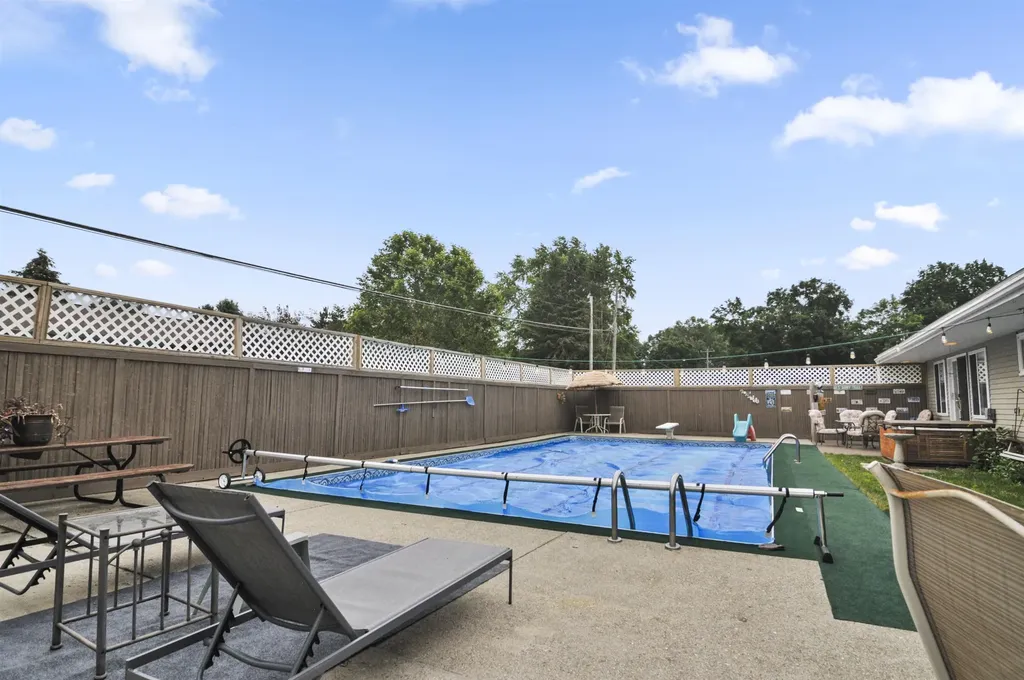 18116 205th Avenue Green Charter Township MI 49307