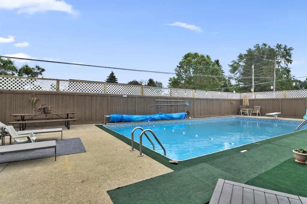 18116 205th Avenue Green Charter Township MI 49307