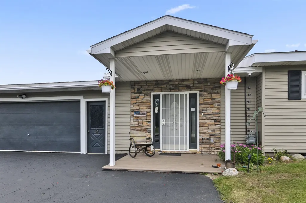 18116 205th Avenue Green Charter Township MI 49307