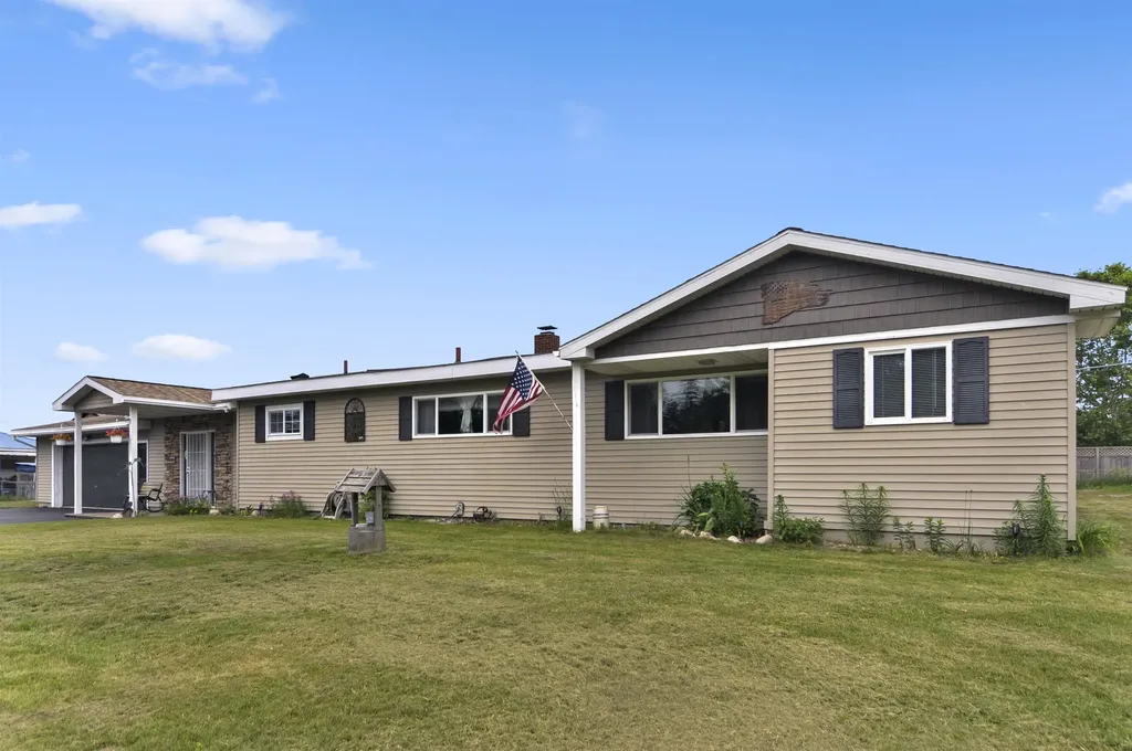 18116 205th Avenue Green Charter Township MI 49307