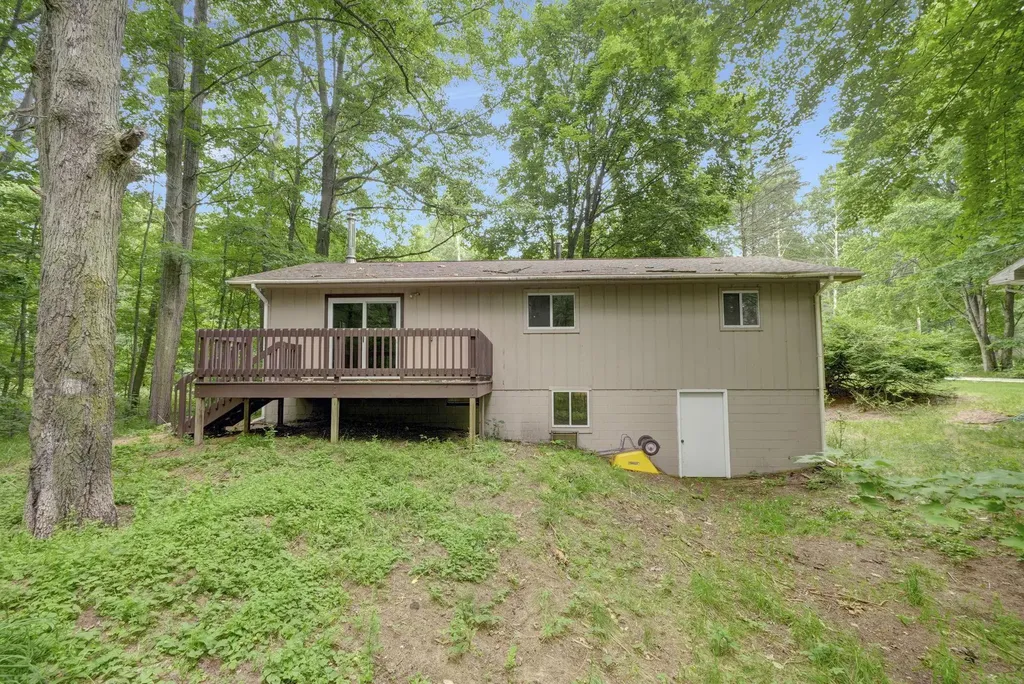 8277 W Ridge Boulevard Morton Township MI 49346