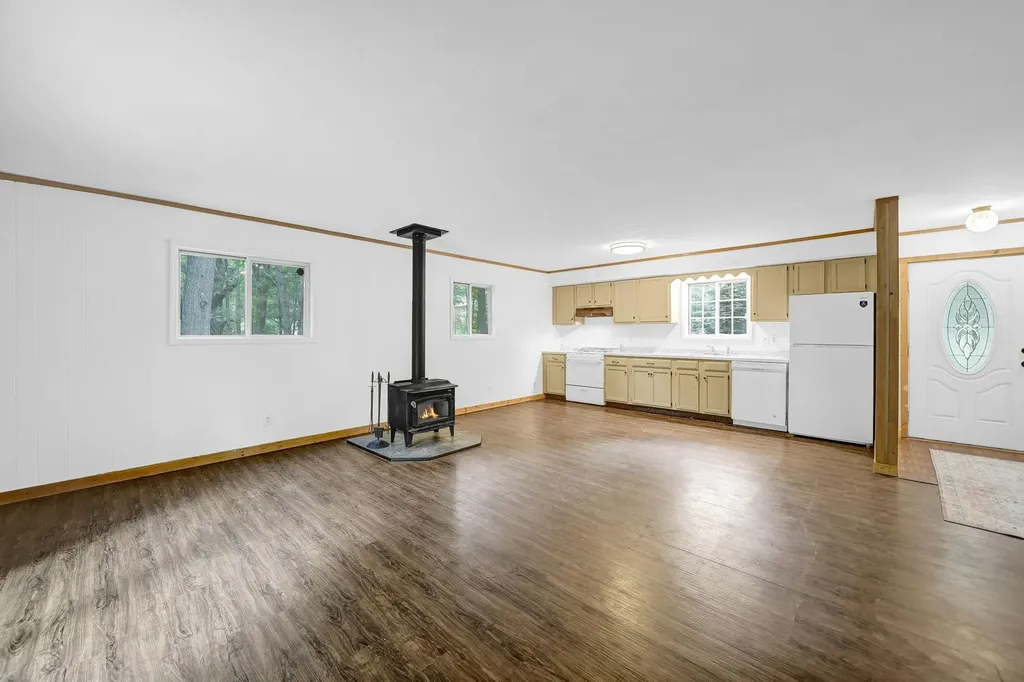 8277 W Ridge Boulevard Morton Township MI 49346