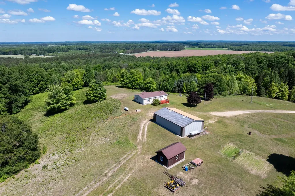 2324 Krumlauf Road Orange Township MI 49646