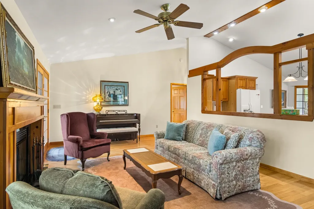 9506 Lakeside Drive Helena Township MI 49612