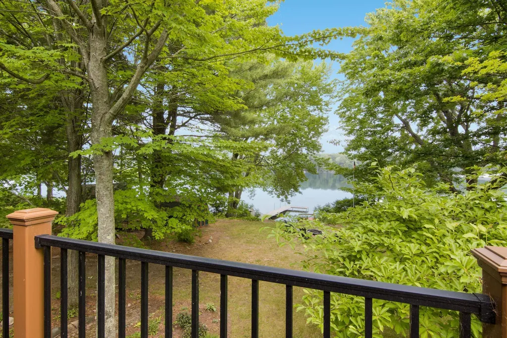 9506 Lakeside Drive Helena Township MI 49612