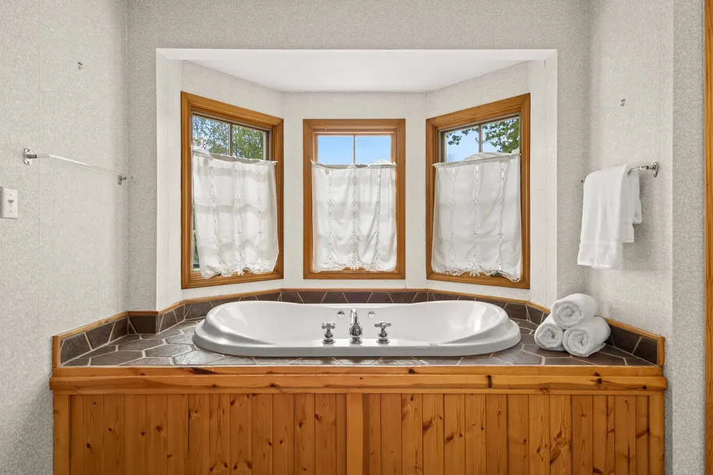 9506 Lakeside Drive Helena Township MI 49612