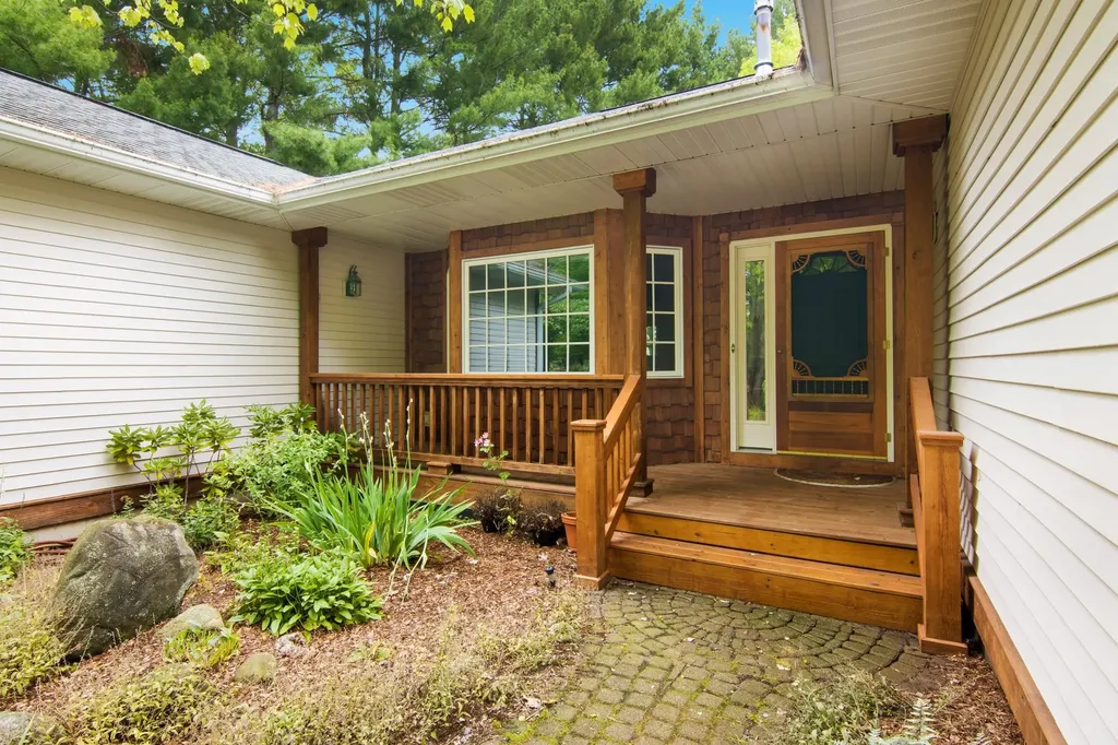 9506 Lakeside Drive Helena Township MI 49612