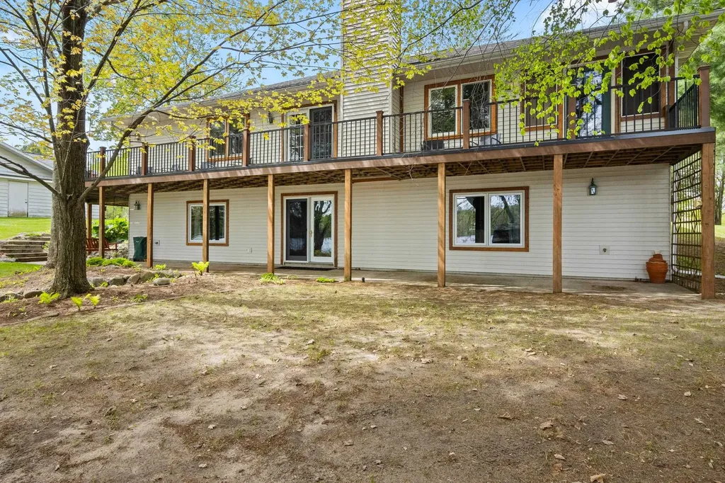 9506 Lakeside Drive Helena Township MI 49612