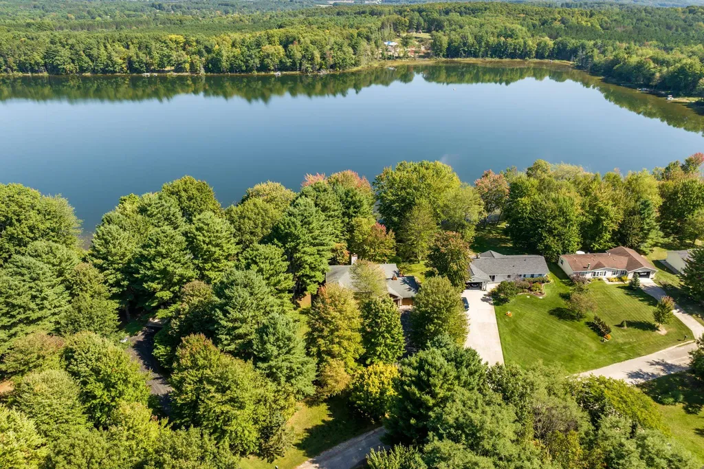9506 Lakeside Drive Helena Township MI 49612