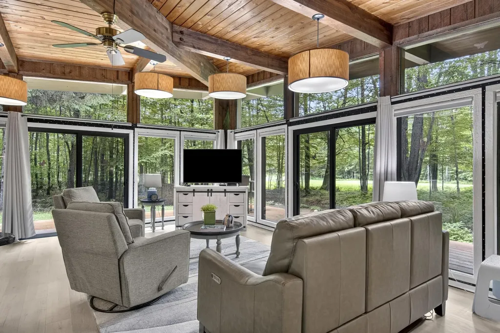 2176 W Schuss Mountain Drive Custer Township MI 49615
