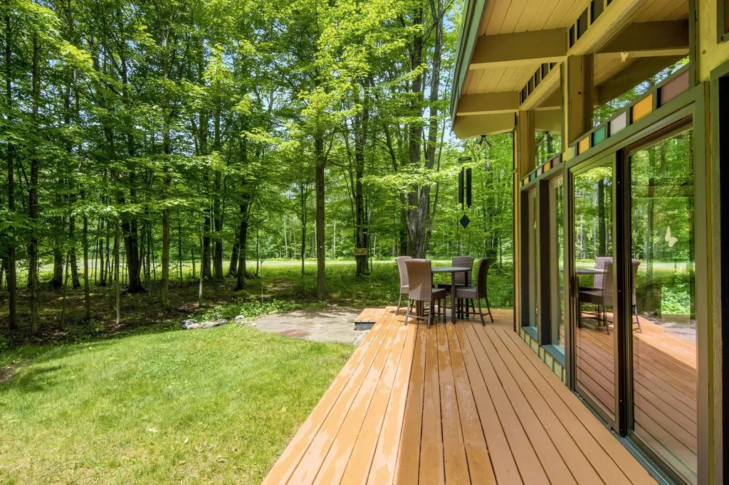 2176 W Schuss Mountain Drive Custer Township MI 49615