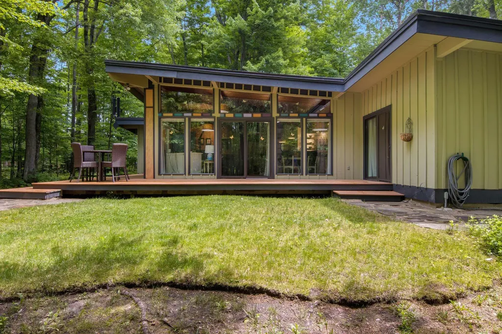 2176 W Schuss Mountain Drive Custer Township MI 49615