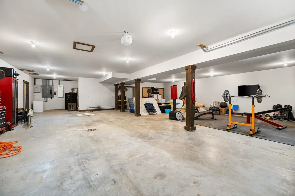 37659 Kings Highway St. James Township MI 49782