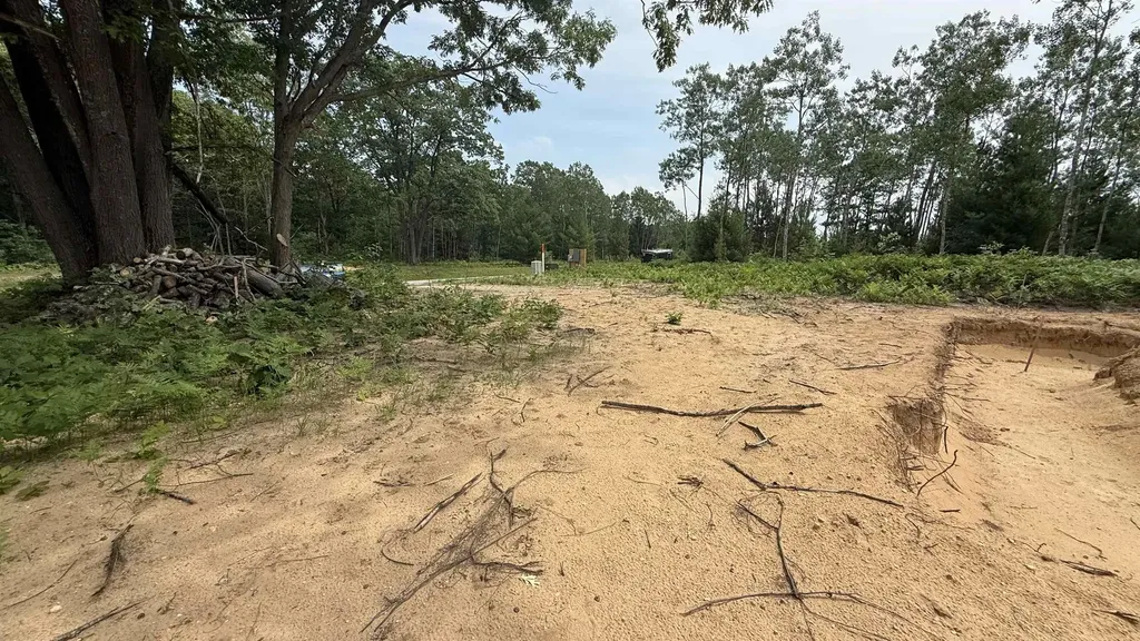 1636 Mary Lou Manor Green Lake Township MI 49643