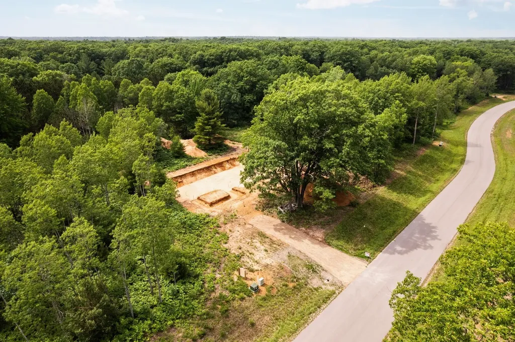 1636 Mary Lou Manor Green Lake Township MI 49643
