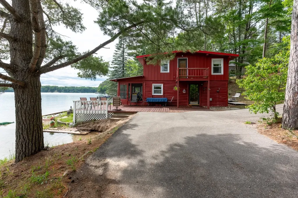 10582 N Twin Lake Road, NE Blue Lake Township MI 49659