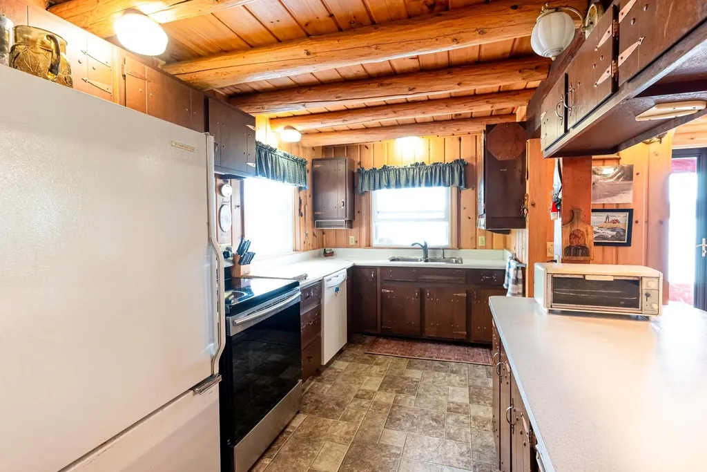 10582 N Twin Lake Road, NE Blue Lake Township MI 49659