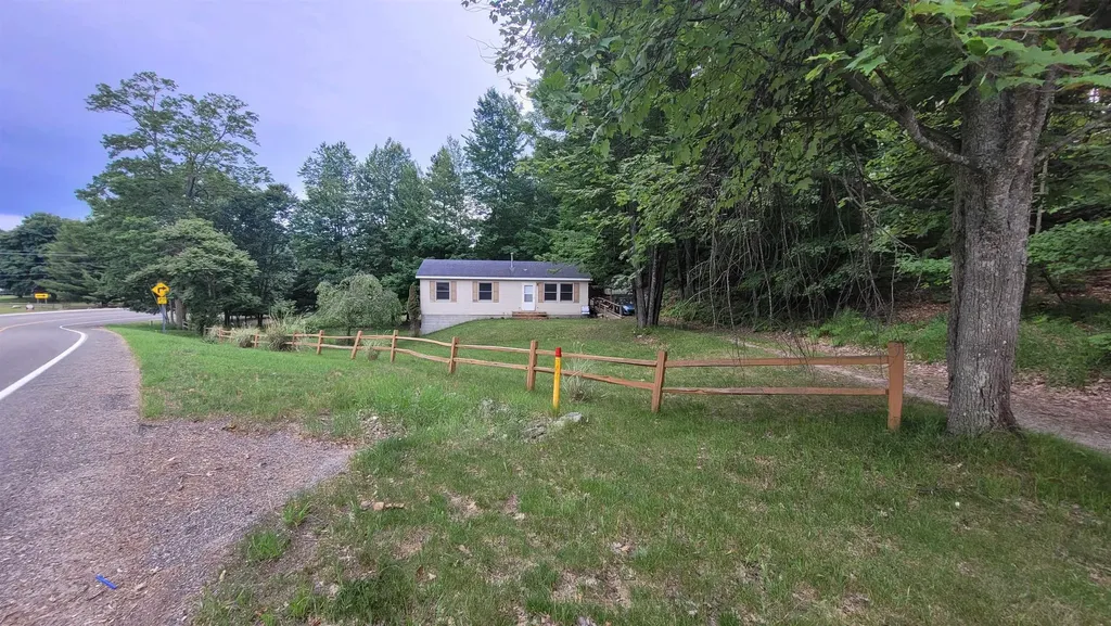 3962 Holiday East Bay Township MI 49686