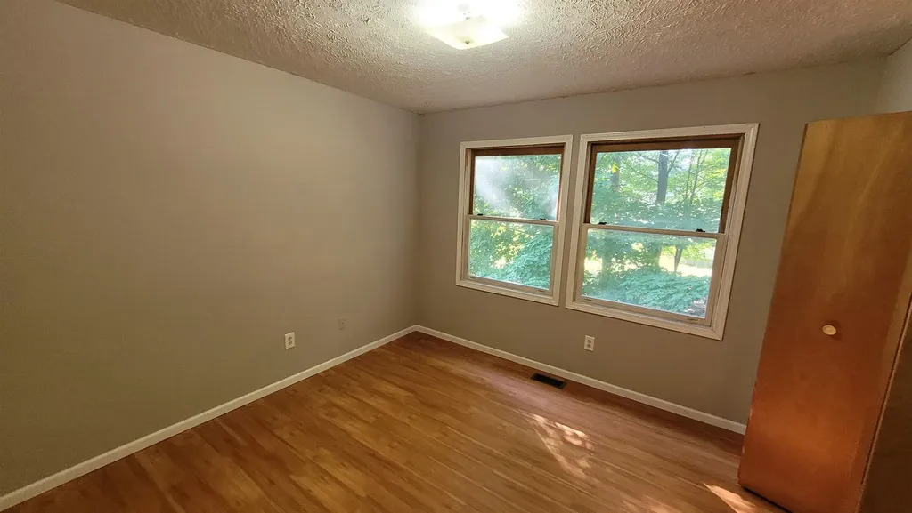 3962 Holiday East Bay Township MI 49686