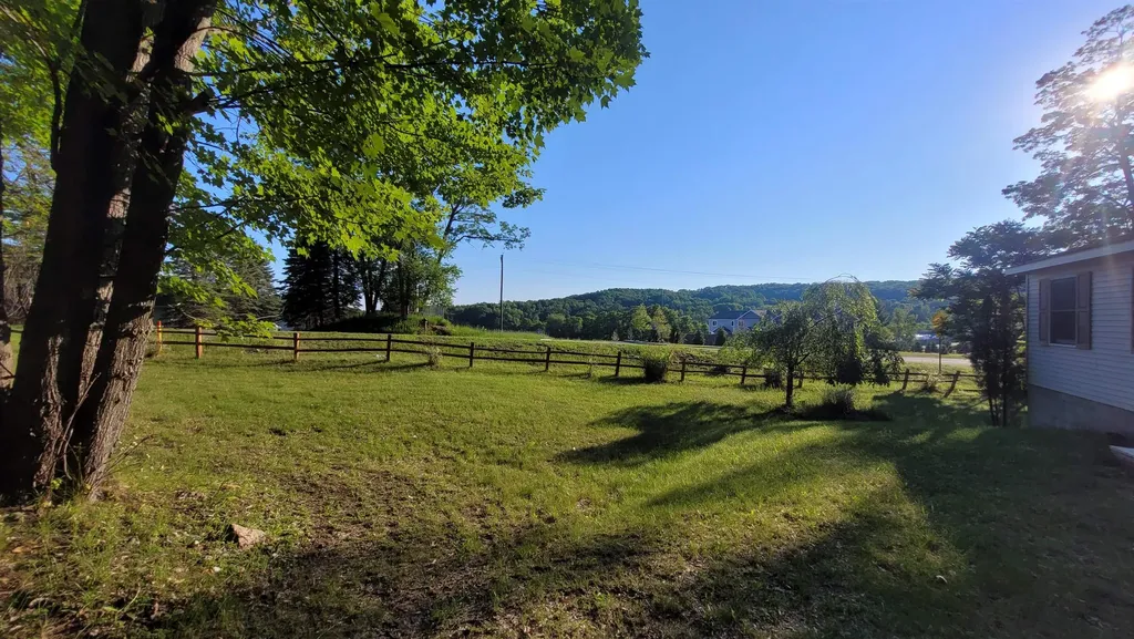 3962 Holiday East Bay Township MI 49686
