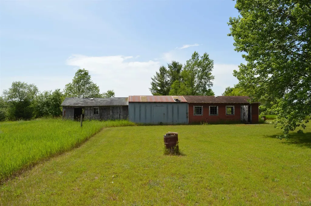 6268 E M-72 Excelsior Township MI 49646