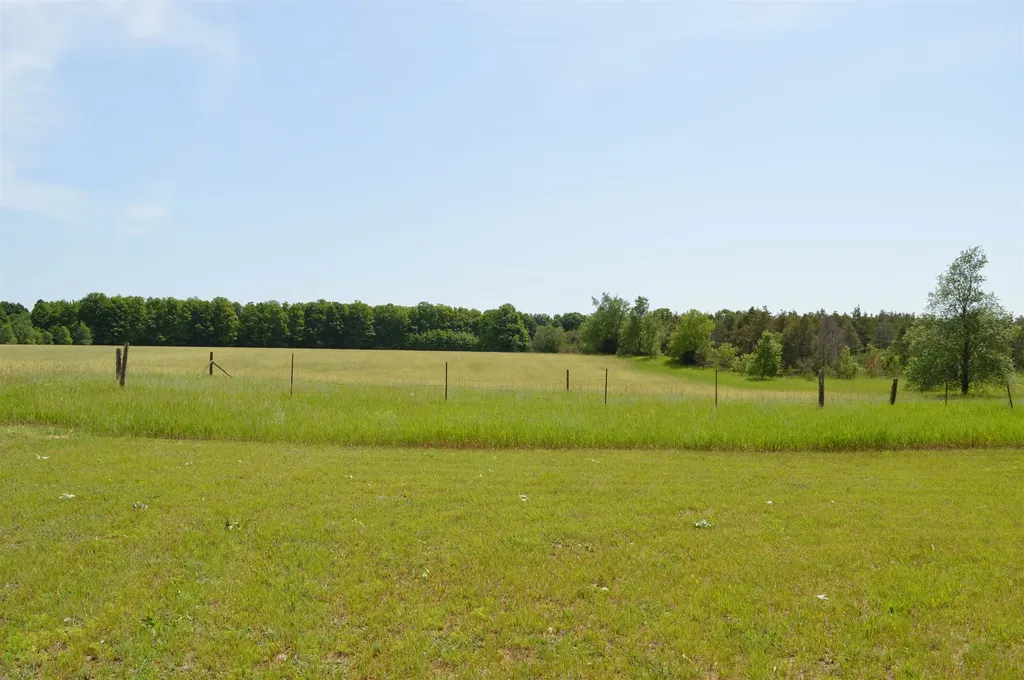 6268 E M-72 Excelsior Township MI 49646