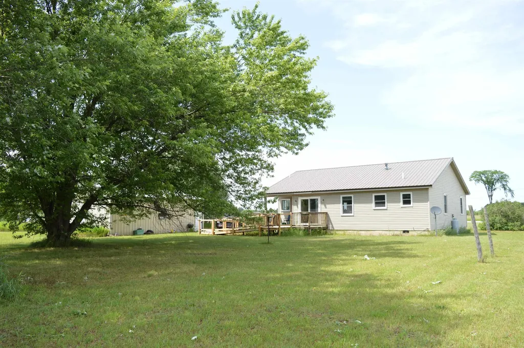 6268 E M-72 Excelsior Township MI 49646