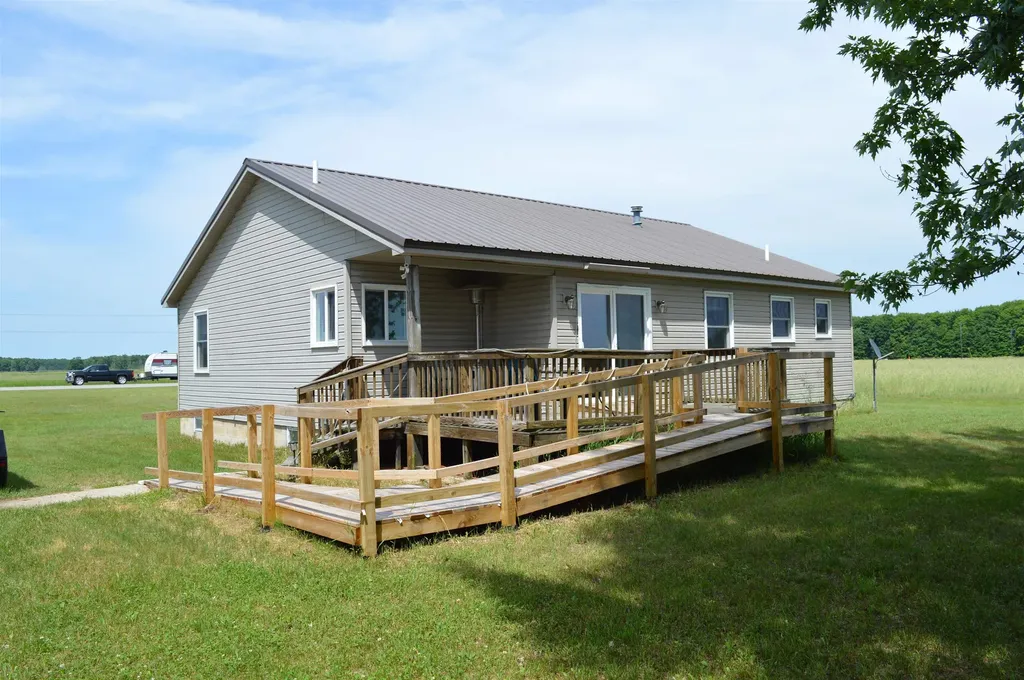 6268 E M-72 Excelsior Township MI 49646