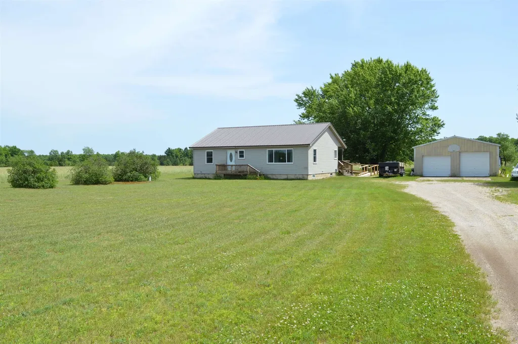 6268 E M-72 Excelsior Township MI 49646