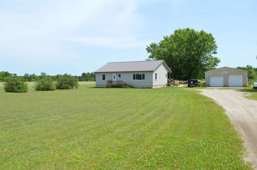 6268 E M-72 Excelsior Township MI 49646